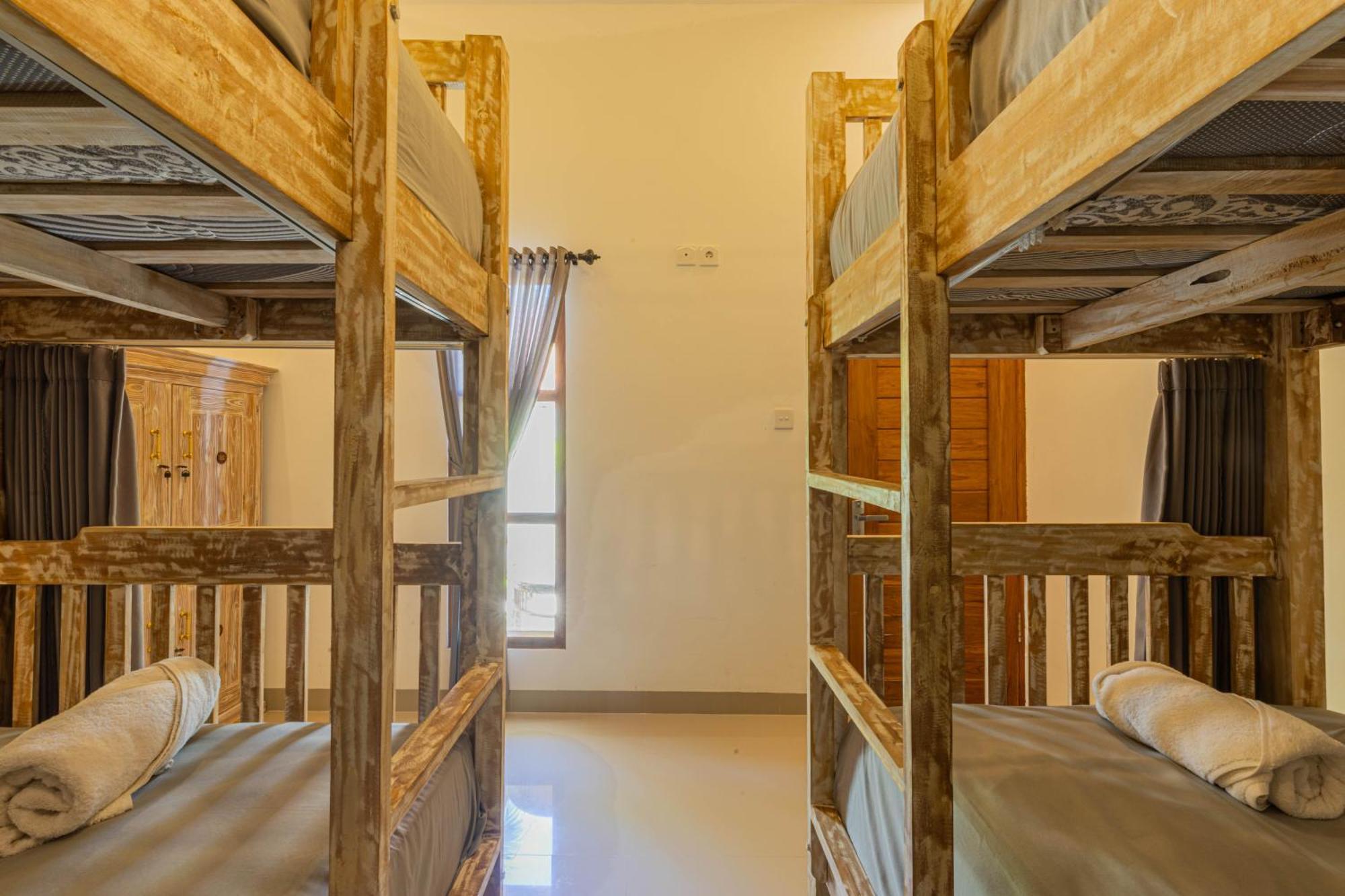 Seven Angels Villa And Hostel Toyapakeh Luaran gambar