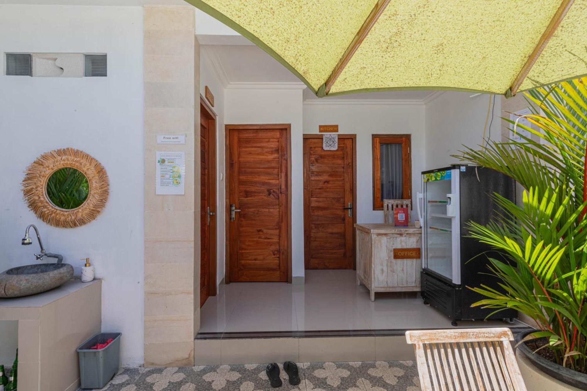 Seven Angels Villa And Hostel Toyapakeh Luaran gambar